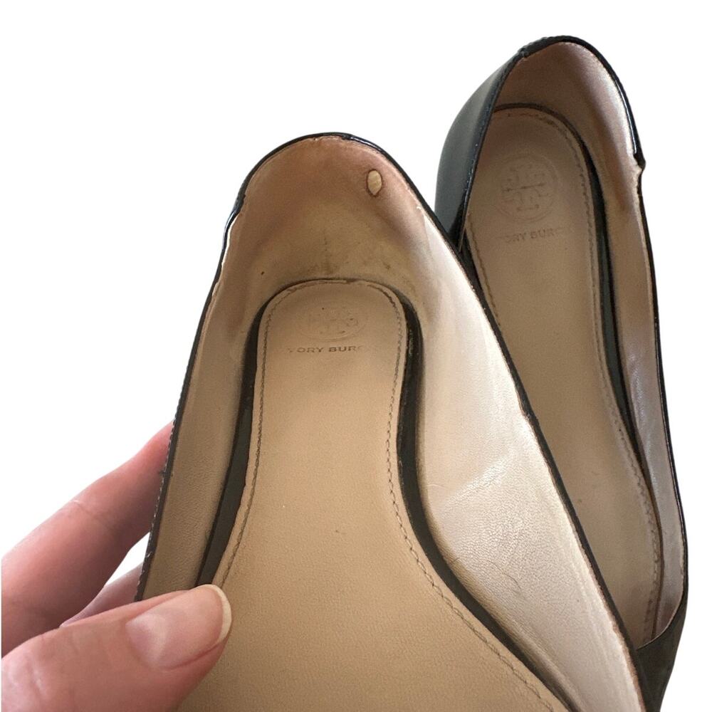 Tory Burch Melody Pointed Toe Patent‎ Flats Black 8 - Picture 13 of 15